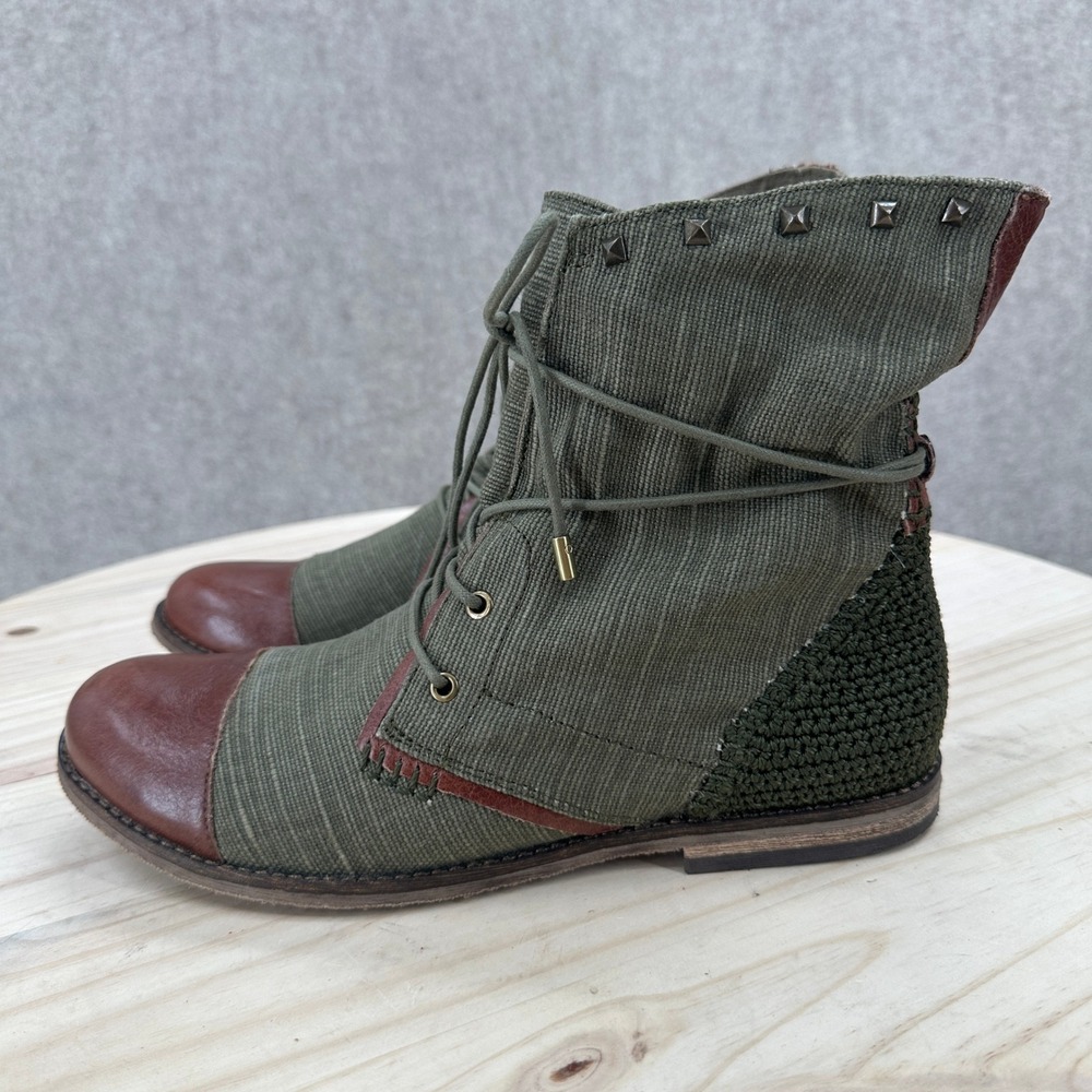 The Sak Ankle Boots 8 Olive Green Canvas Brown Leather Cap Toe Studded Lace Up - Picture 2 of 14